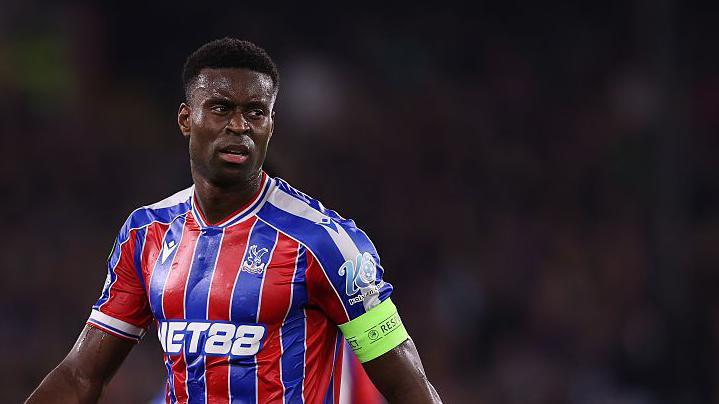 مارک گوهی به دلیل مصدومیت اردوی تیم ملی انگلیس را ترک کرد